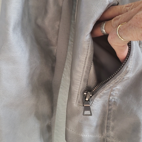 Bagetelle grey faux leather jacket - Picture 4 of 13